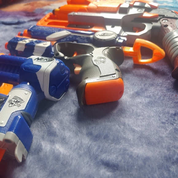 NERF Zombie Strike gun + 2 others - Picture 14 of 16